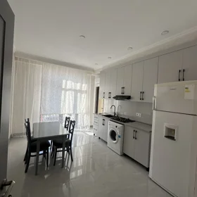 In Baku nan m² apartment is for rent - Image 3