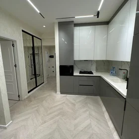 In Baku 70.0 m² apartment is for rent - Image 2