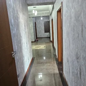 In Baku 165.0 m² apartment is for rent - Image 3