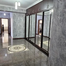 In Baku 165.0 m² apartment is for rent - Image 6