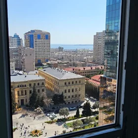In Baku 165.0 m² apartment is for rent - Image 8