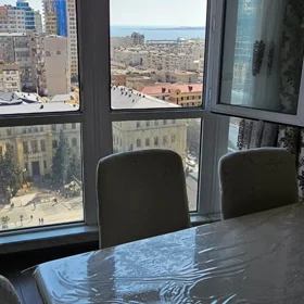 In Baku 165.0 m² apartment is for rent - Image 9