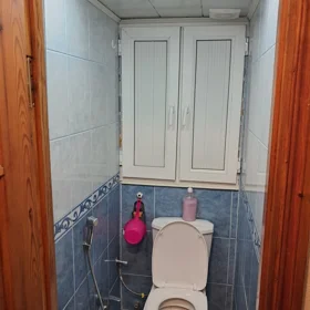 In Baku 60.0 m² apartment is for sale - Image 2