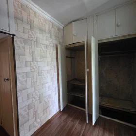 In Baku 90.0 m² apartment is for sale - Image 2