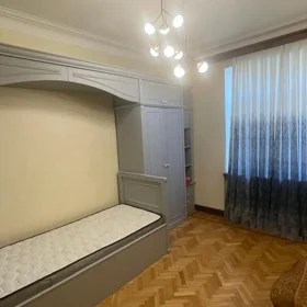 In Səbail rayonu 100.0 m² apartment is for rent - Image 8