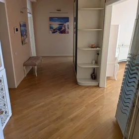 In Baku 120.0 m² apartment is for rent - Image 8
