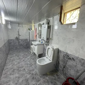 In Baku 160.0 m² house with 5.0 rooms is for sale - Image 10