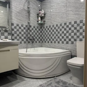 In Baku 100.0 m² apartment is for sale - Image 2