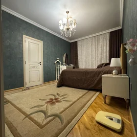 In Baku 100.0 m² apartment is for sale - Image 6