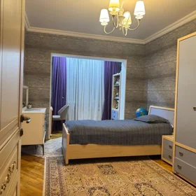 In Baku 100.0 m² apartment is for sale - Image 8