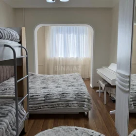 In Baku 70.0 m² apartment is for rent - Image 4