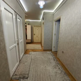In Baku 92.0 m² apartment is for rent - Image 2