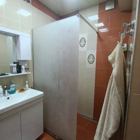 In Baku 67.0 m² apartment is for sale - Image 2