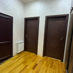 In Baku 70.0 m² apartment is for rent - Image 2