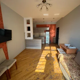 In Baku 70.0 m² apartment is for rent - Image 3