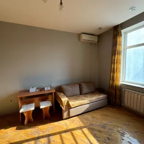 In Baku 70.0 m² apartment is for rent - Image 5