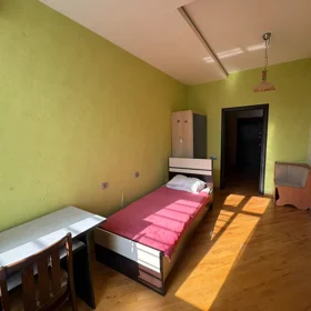 In Baku 70.0 m² apartment is for rent - Image 8