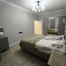 In Baku 80.0 m² apartment is for rent - Image 3
