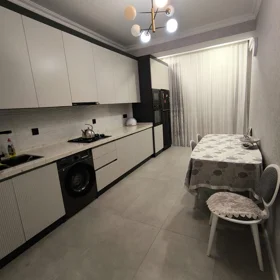 In Baku 80.0 m² apartment is for rent - Image 4