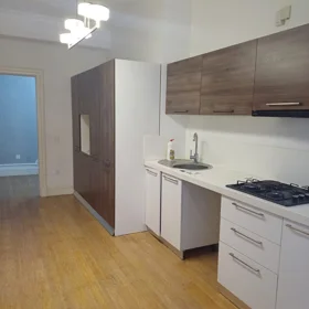 In Baku 145.0 m² apartment is for rent - Image 7