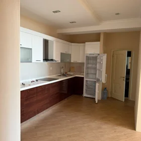 In Baku 102.0 m² apartment is for rent - Image 6