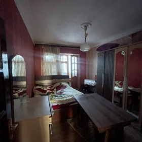 In Baku 60.0 m² apartment is for rent - Image 3