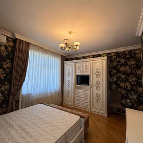 In Baku 141.0 m² apartment is for sale - Image 5