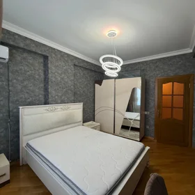 In Baku 141.0 m² apartment is for sale - Image 7