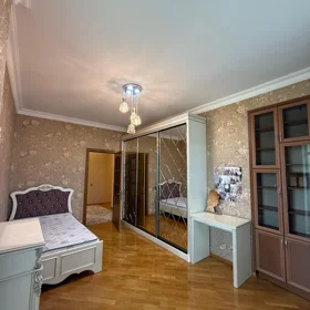 In Baku 141.0 m² apartment is for sale - Image 8