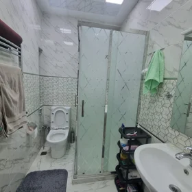 In Baku 70.0 m² apartment is for rent - Image 10