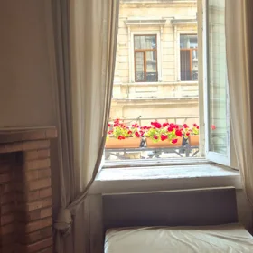 In Səbail rayonu 60.0 m² apartment is for rent - Image 2