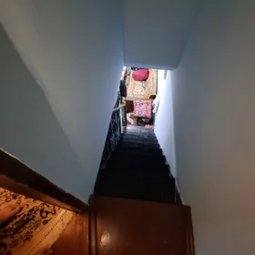 In Baku 65.0 m² house with 3.0 rooms is for sale - Image 2