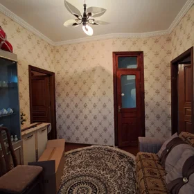 In Baku 65.0 m² house with 3.0 rooms is for sale - Image 7