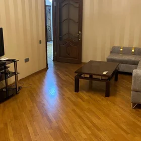 In Baku 115.0 m² apartment is for rent - Image 3