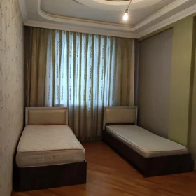 In Baku 115.0 m² apartment is for rent - Image 4