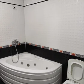 In Baku 115.0 m² apartment is for rent - Image 10