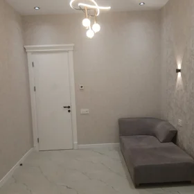 In Baku 90.0 m² apartment is for rent - Image 9