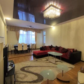 In Baku 85.0 m² apartment is for rent - Image 3