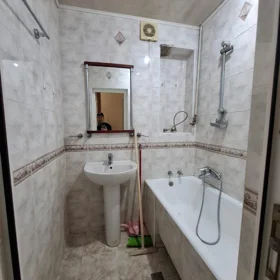 In Baku 80.0 m² apartment is for sale - Image 2