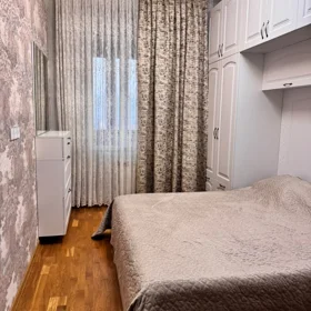 In Baku 100.0 m² apartment is for rent - Image 2