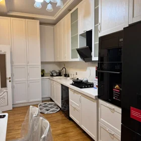 In Baku 100.0 m² apartment is for rent - Image 6