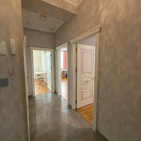In Baku 70.0 m² apartment is for rent - Image 10