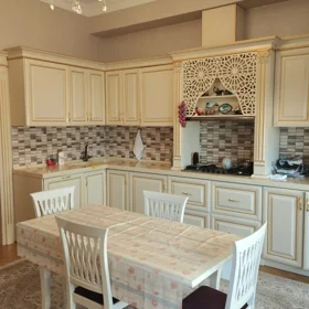 In Baku 220.0 m² apartment is for rent - Image 5