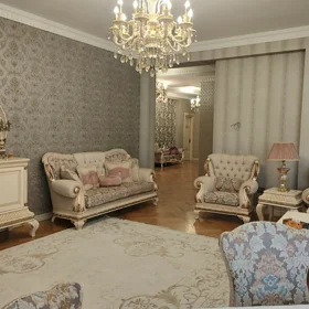 In Baku 220.0 m² apartment is for rent - Image 6