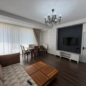 In Baku 110.0 m² apartment is for rent - Image 3