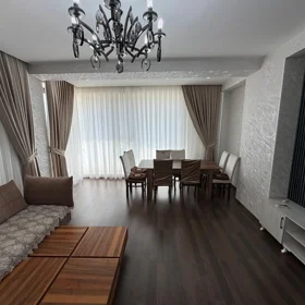 In Baku 110.0 m² apartment is for rent - Image 5