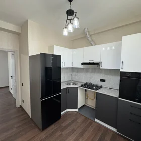 In Baku 110.0 m² apartment is for rent - Image 6
