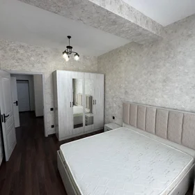 In Baku 110.0 m² apartment is for rent - Image 9