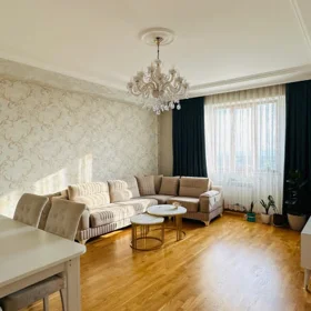 In Baku 105.0 m² apartment is for sale - Image 2