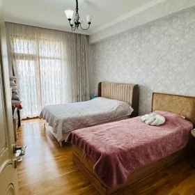 In Baku 105.0 m² apartment is for sale - Image 3